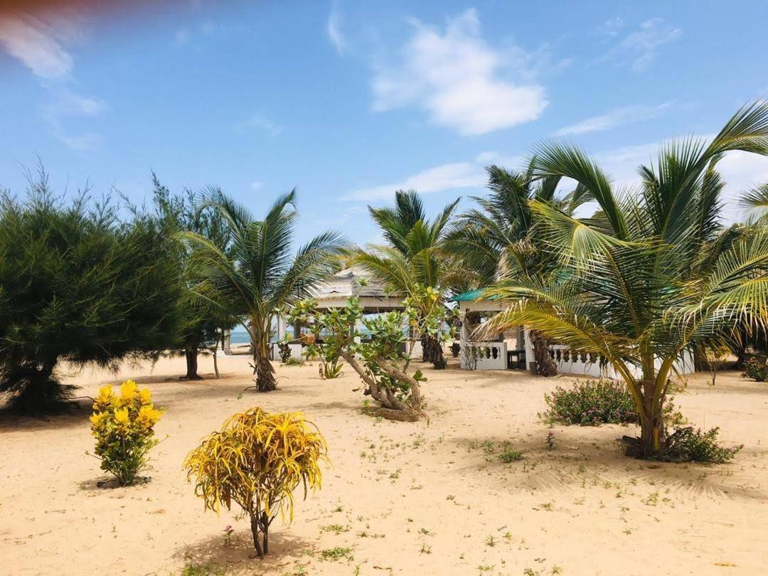 Santana Beachclub Sanyang Exterior photo